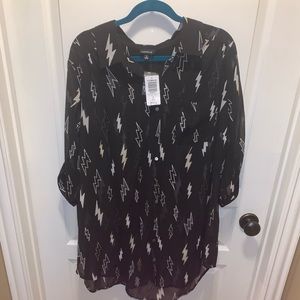 Lightening print button down blouse